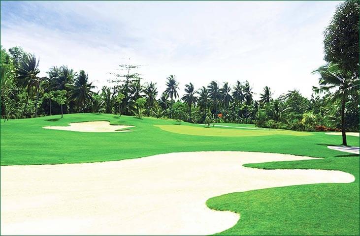 Queen's Island Golf & Village photo
